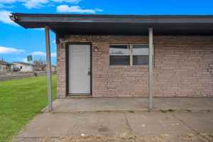 featured image of 611 N Mirror St