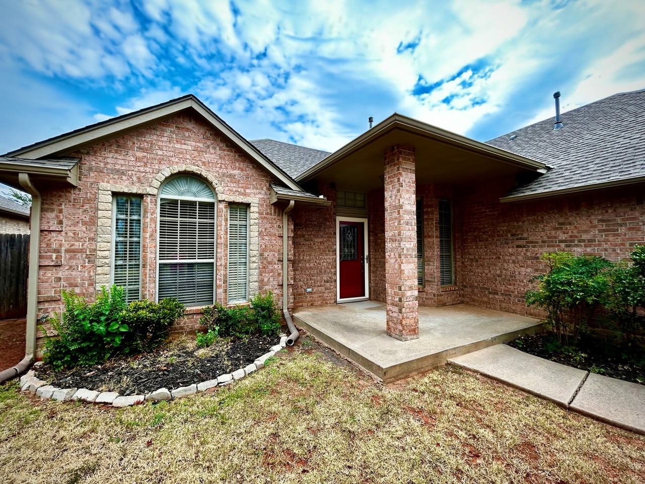16612 Hardwood Pl #1 - Photo 4 of 21