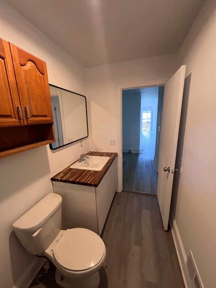 312 Davis Park Rd - Photo 6 of 27