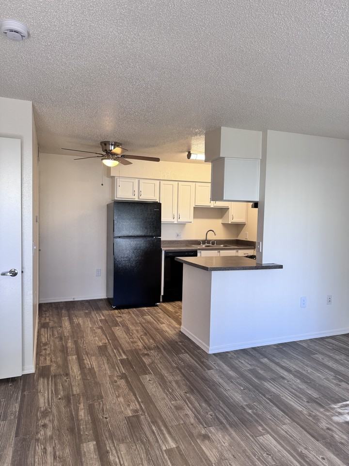 9777 N. Thornydale Road2104 #2104 - Photo 2 of 36