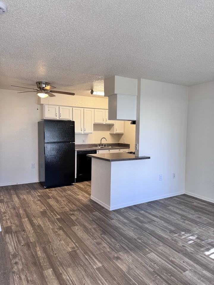 9777 N. Thornydale Road2104 #2104 - Photo 3 of 36