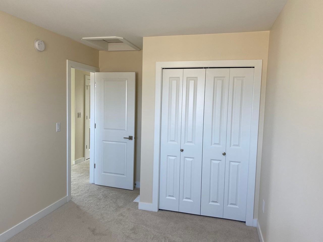 254 Whitehorn Cres - Photo 7 of 12