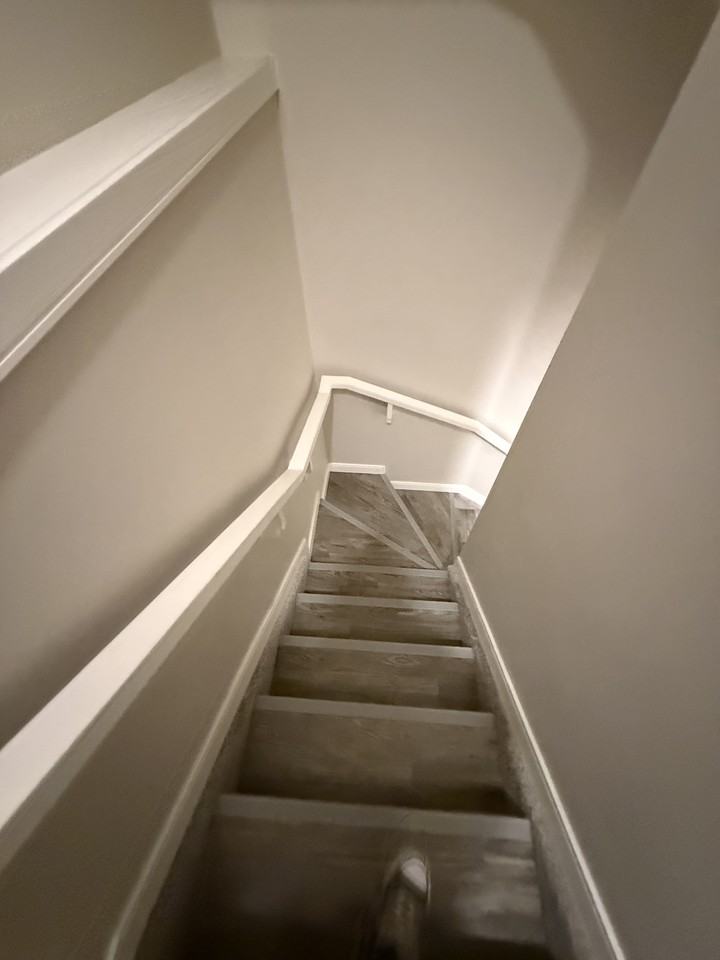 9641 155 St Nw - Photo 3 of 24