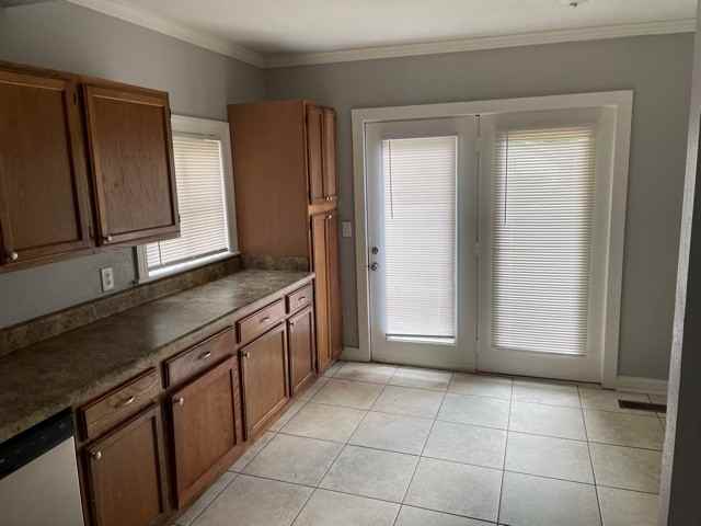 2032 E 12th St #29 - Photo 7 of 14