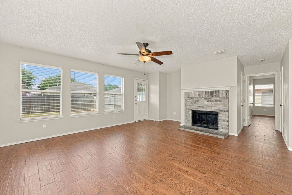 2813 Mcintosh Ct - Photo 3 of 16
