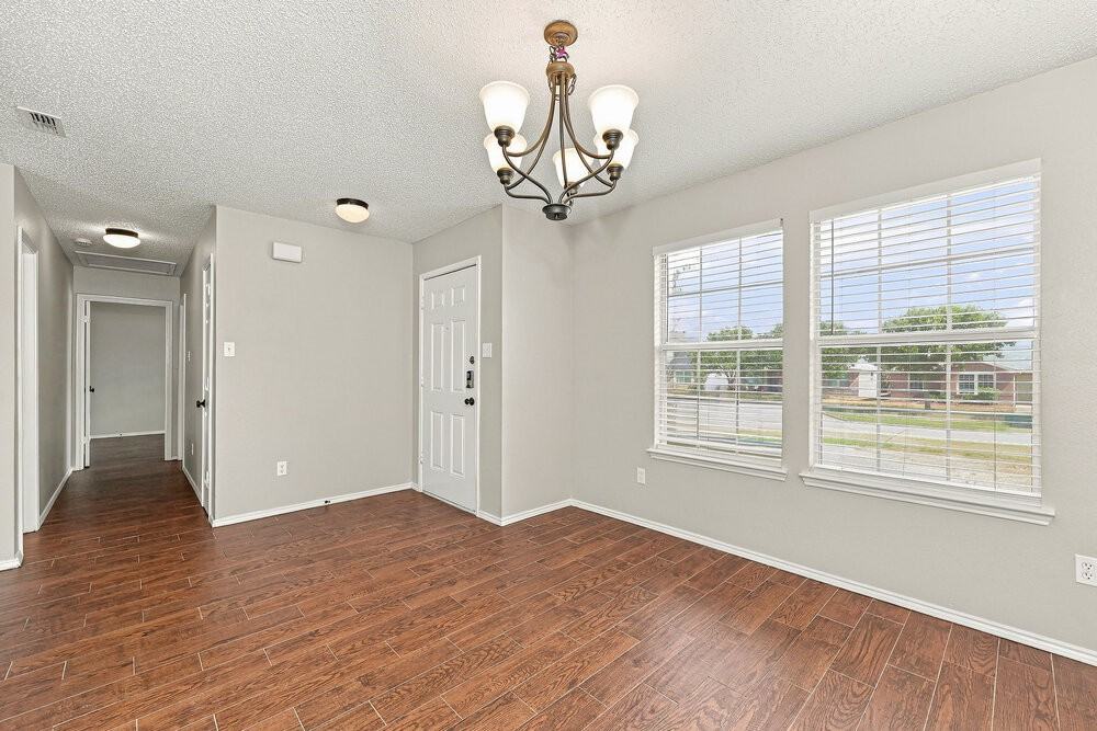 2813 Mcintosh Ct - Photo 5 of 16