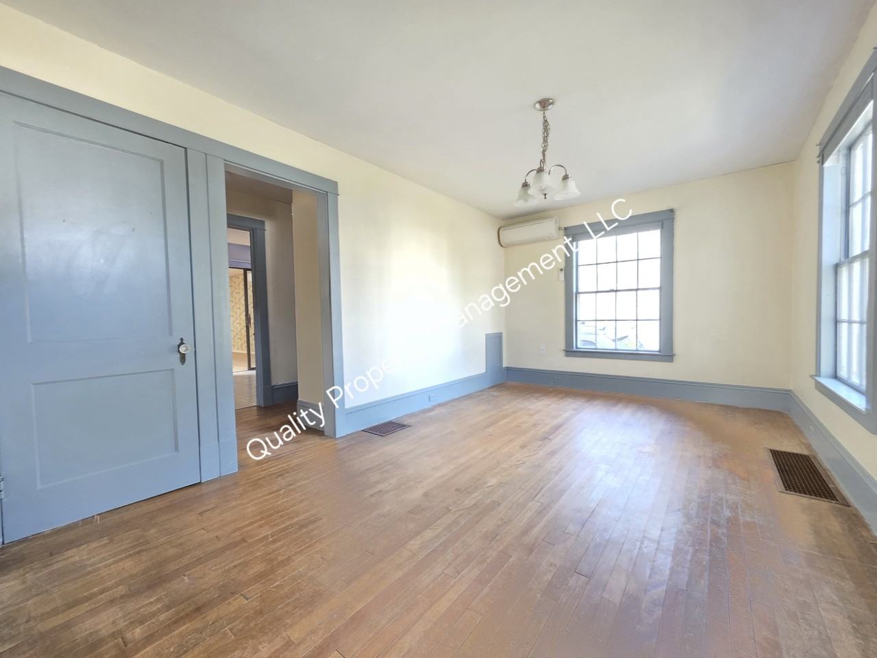 281 Wilson St #1 - Photo 3 of 46