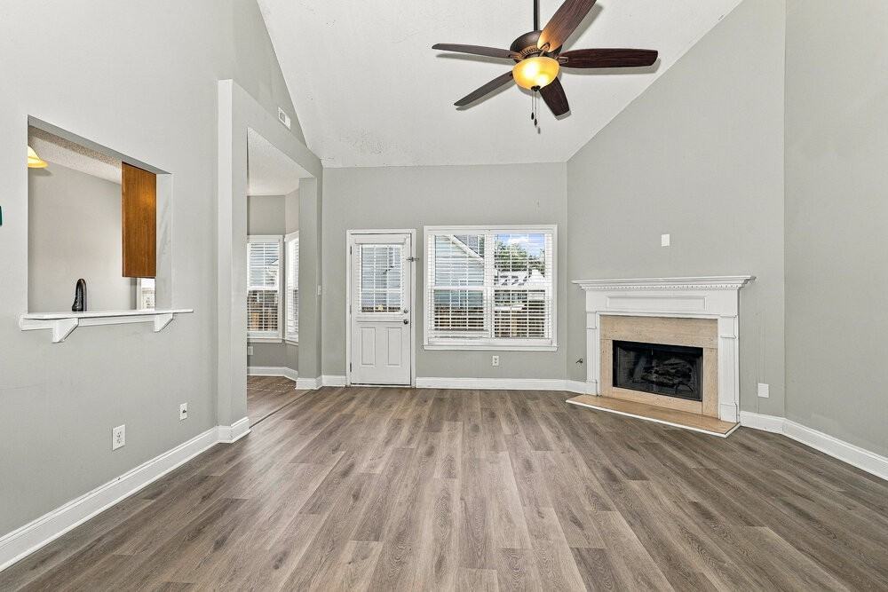 336 Baldwin Ct - Photo 4 of 17