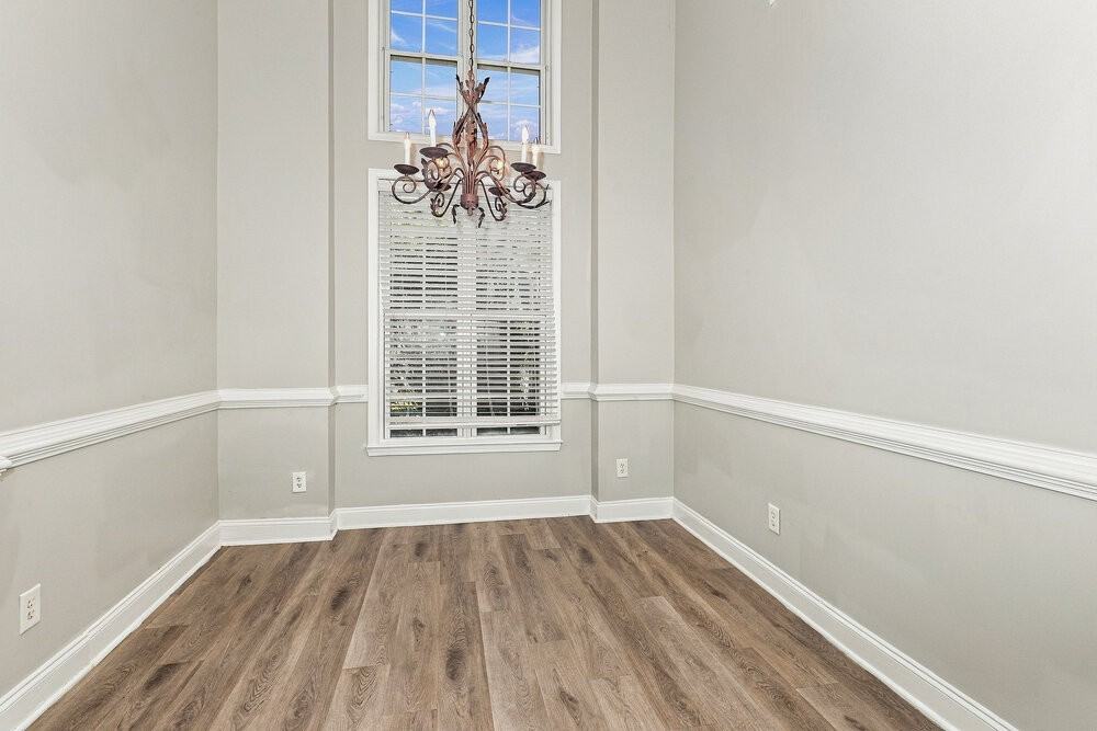 336 Baldwin Ct - Photo 6 of 17