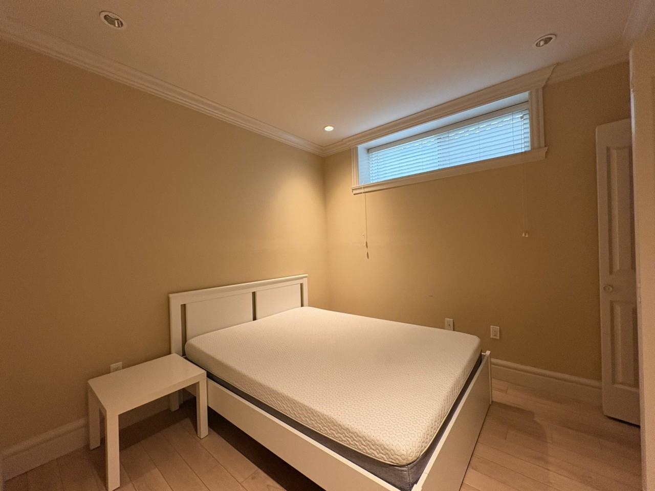 2989 E 52nd Ave - Photo 5 of 14