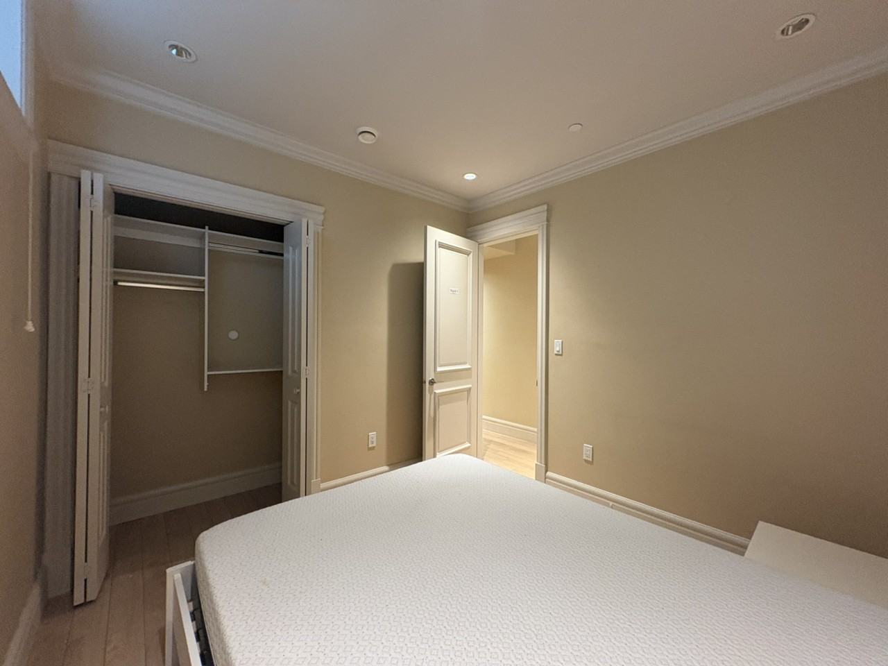 2989 E 52nd Ave - Photo 6 of 14