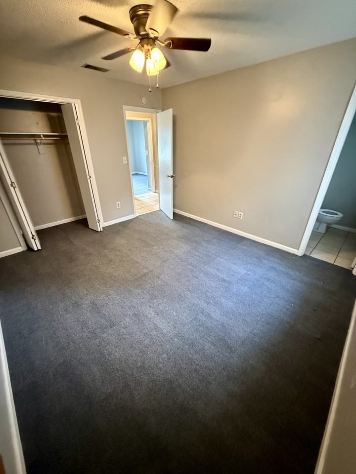174 Creek Dr #B - Photo 5 of 8