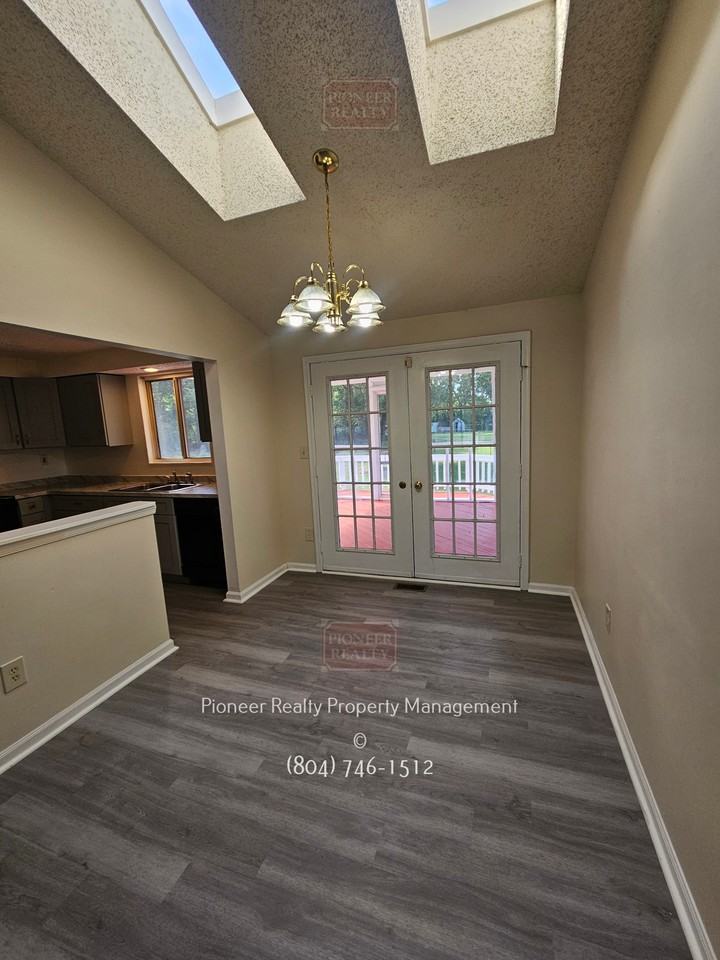 6351 Lereve Cir #1 - Photo 7 of 39