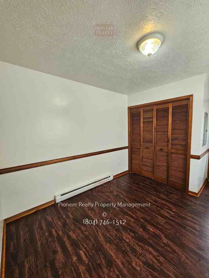 111 N Grove Ave #1 - Photo 7 of 26