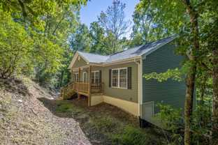 15 Maplewood Dr #1 - Photo 1 of 1