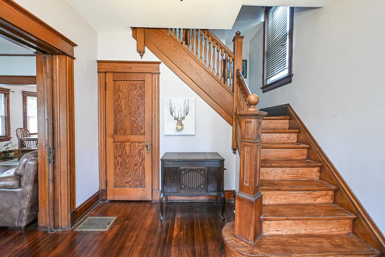 2221 Feldman Ave #1 - Photo 5 of 45