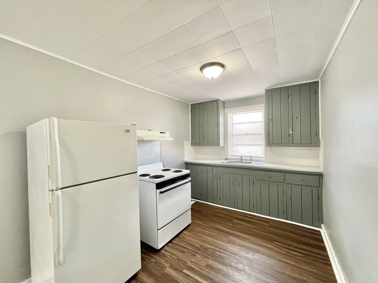 15 Swift St #A - Photo 4 of 11