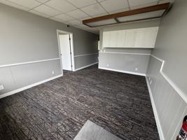 featured image of 420 W 5th St #201