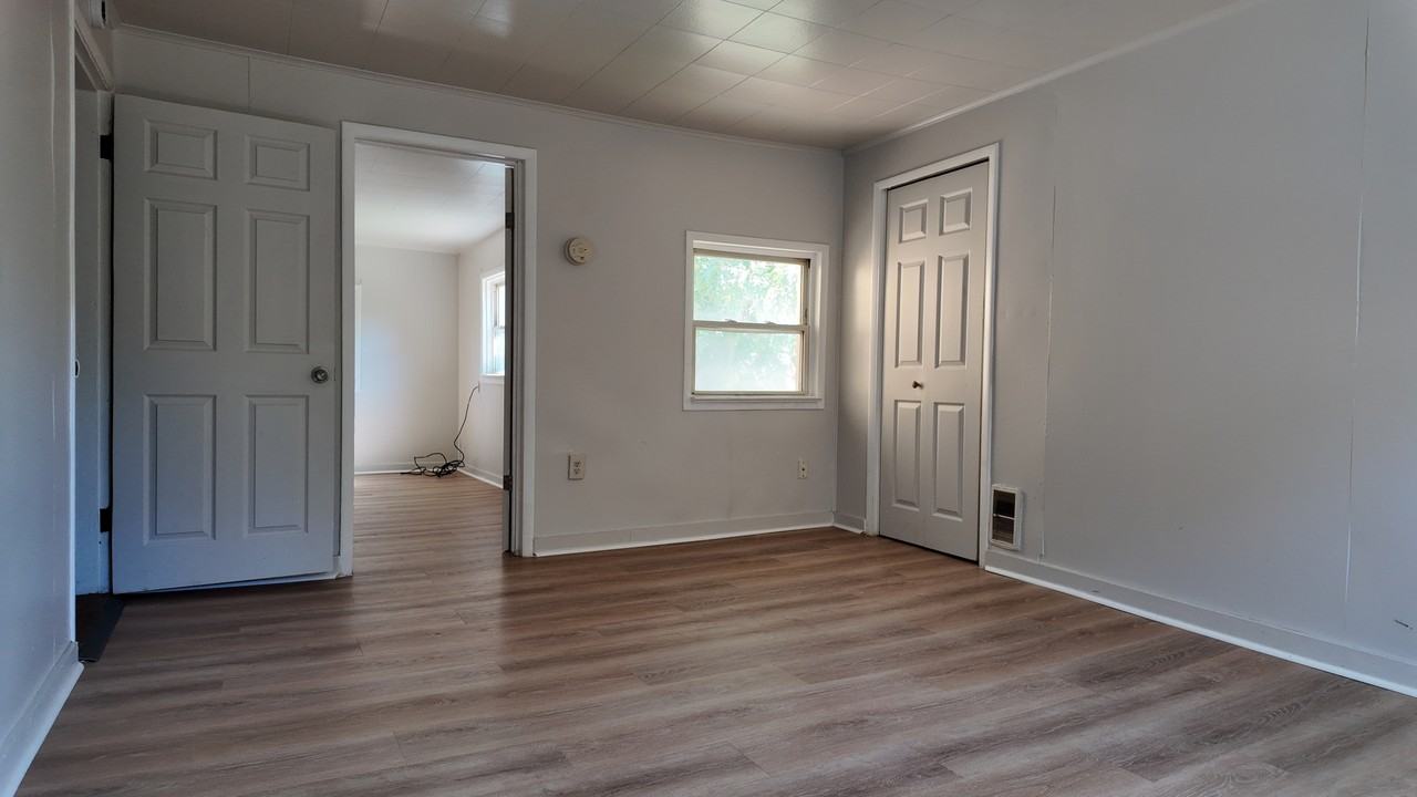 1227 Arnold St #1227 - Photo 3 of 10