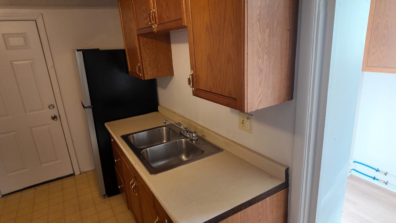 1227 Arnold St #1227 - Photo 7 of 10
