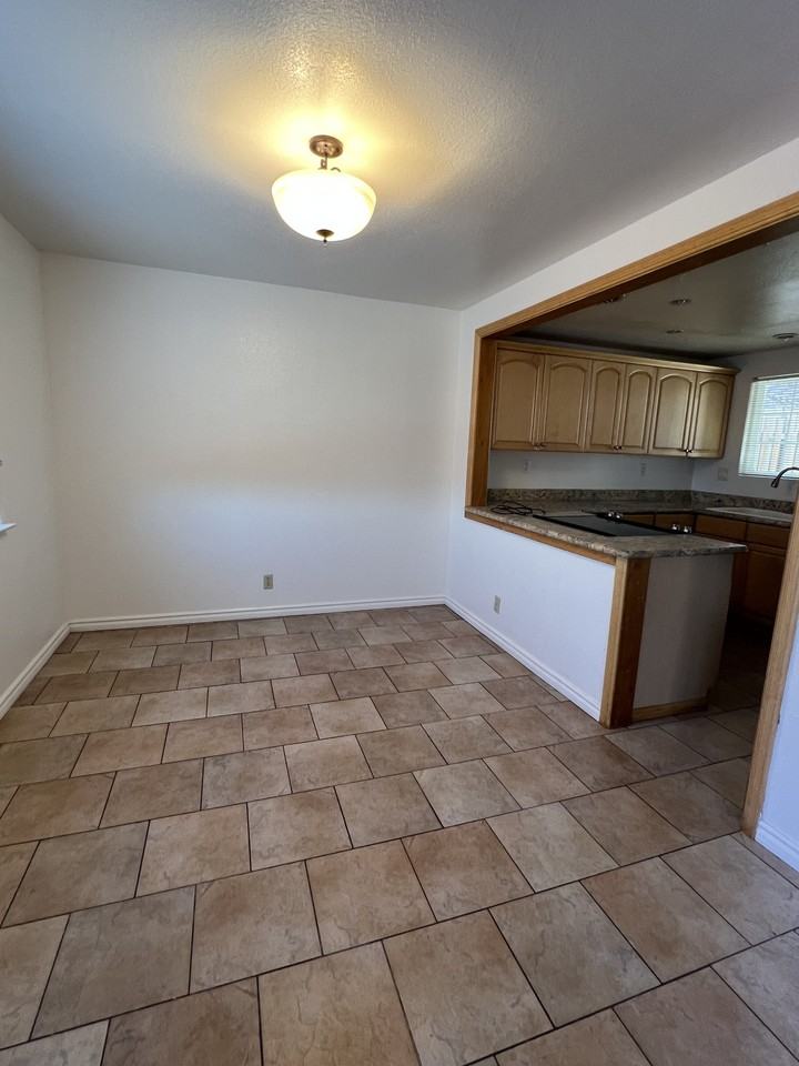 143 Seal Ct #1 - Photo 7 of 15