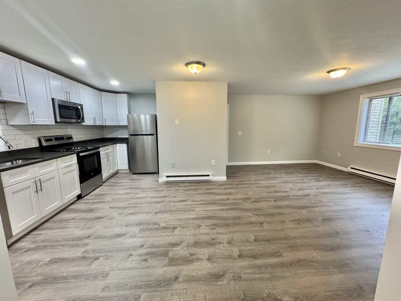 437 Sunderland RoadApt E #E - Photo 4 of 17