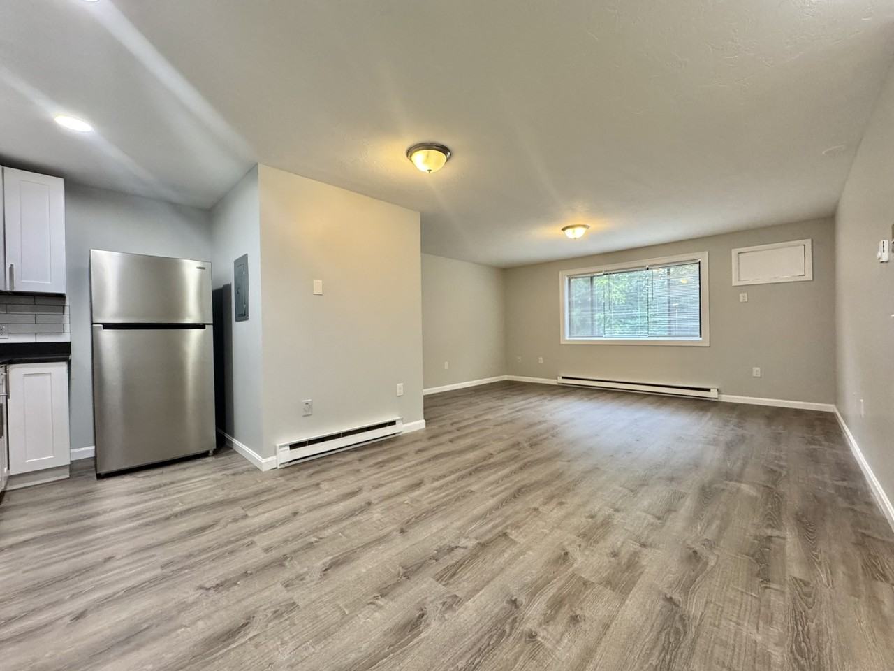 437 Sunderland RoadApt E #E - Photo 5 of 17