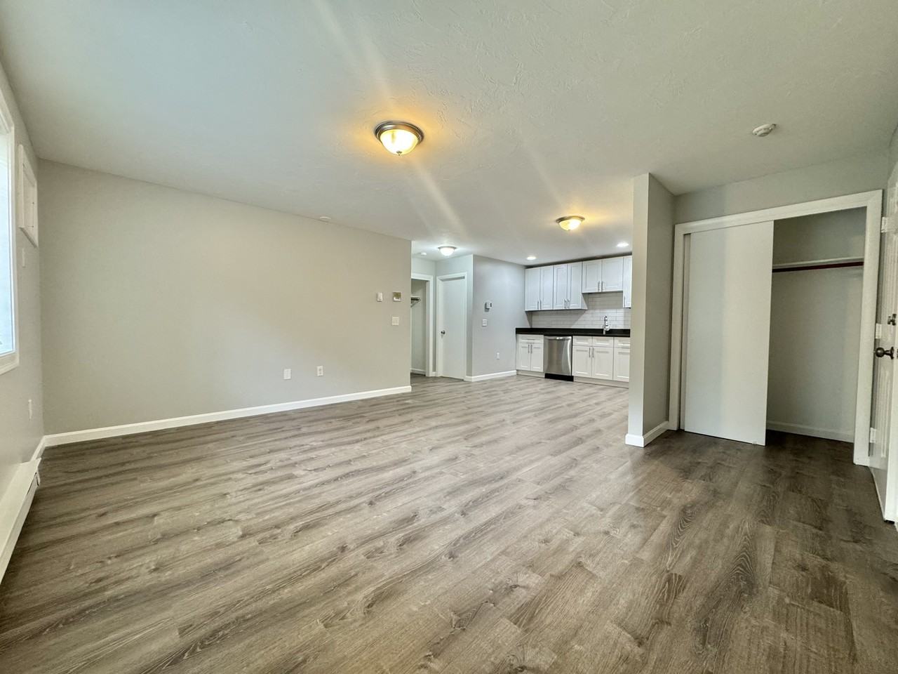 437 Sunderland RoadApt E #E - Photo 6 of 17