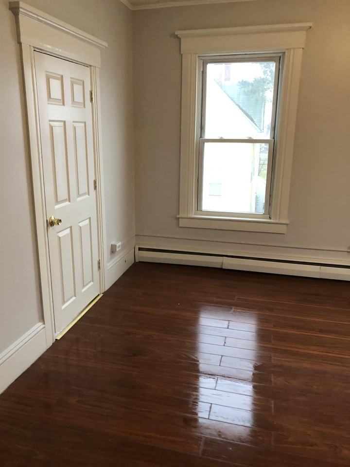 262 Auburn St Apt 3 #262-3 - Photo 6 of 17