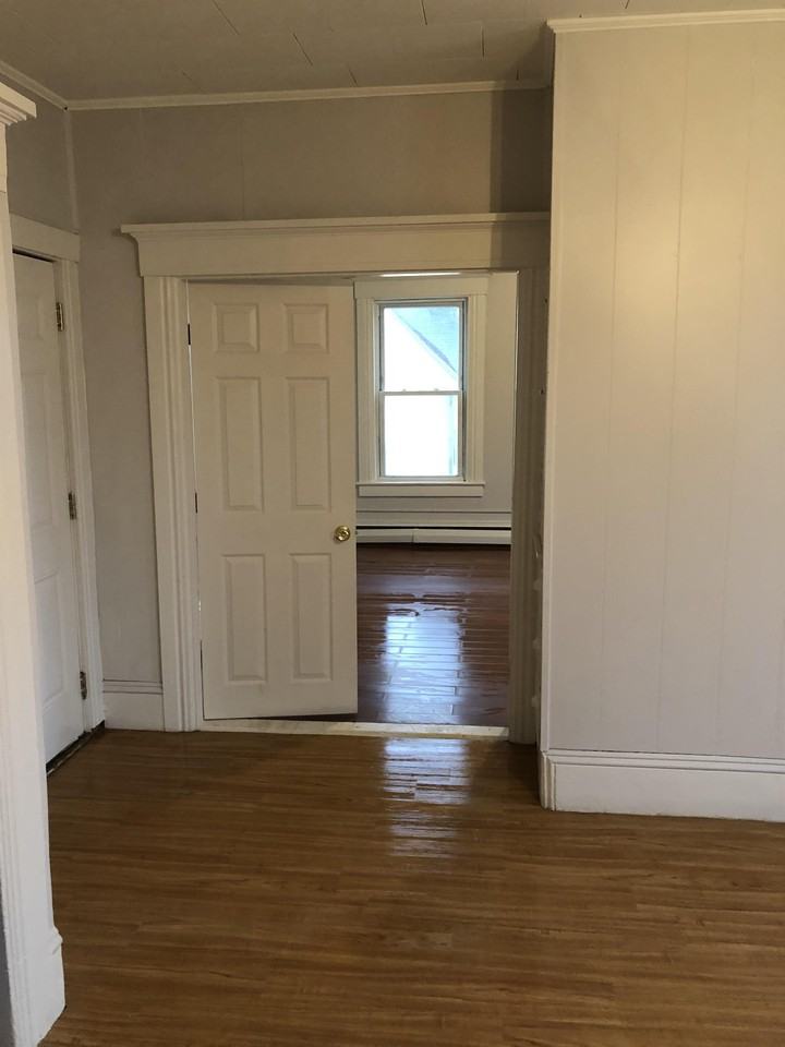 262 Auburn St Apt 3 #262-3 - Photo 7 of 17