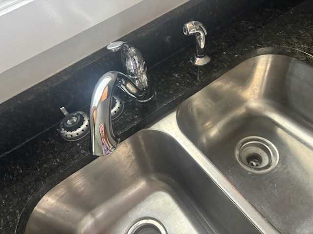 1123 Bryn Mawr Ave #1 - Photo 6 of 14
