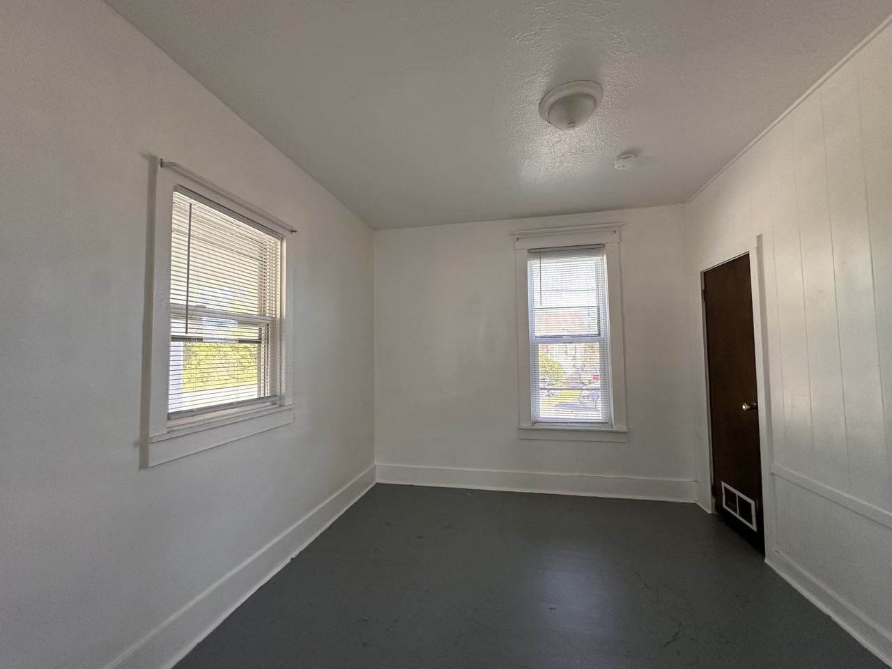 740 Van Buren Ave #1 - Photo 3 of 14