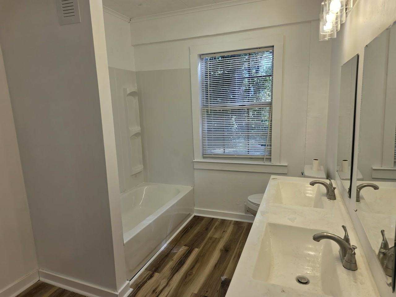 1646 Magnolia St #1 - Photo 3 of 29