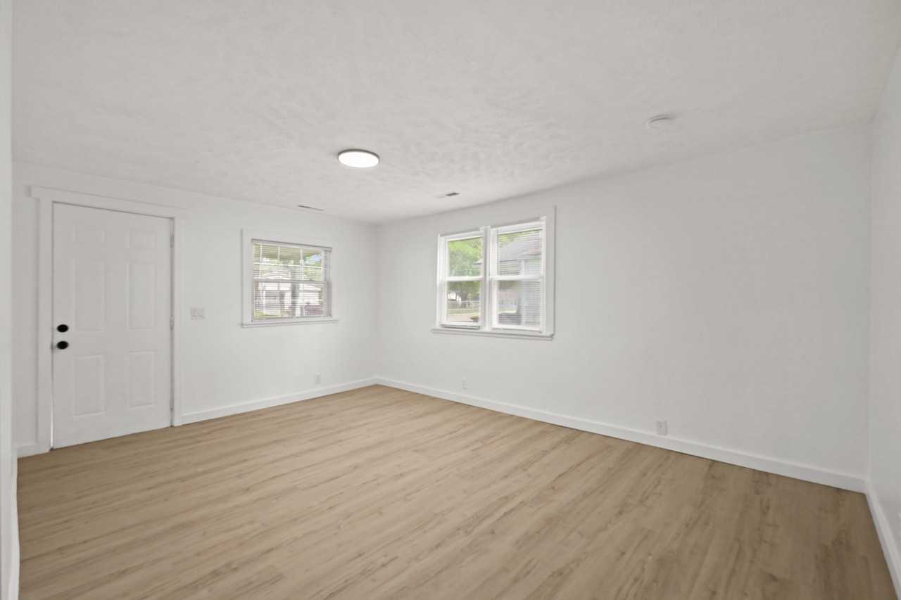 2207 S Delawanda Ave #NA - Photo 3 of 10