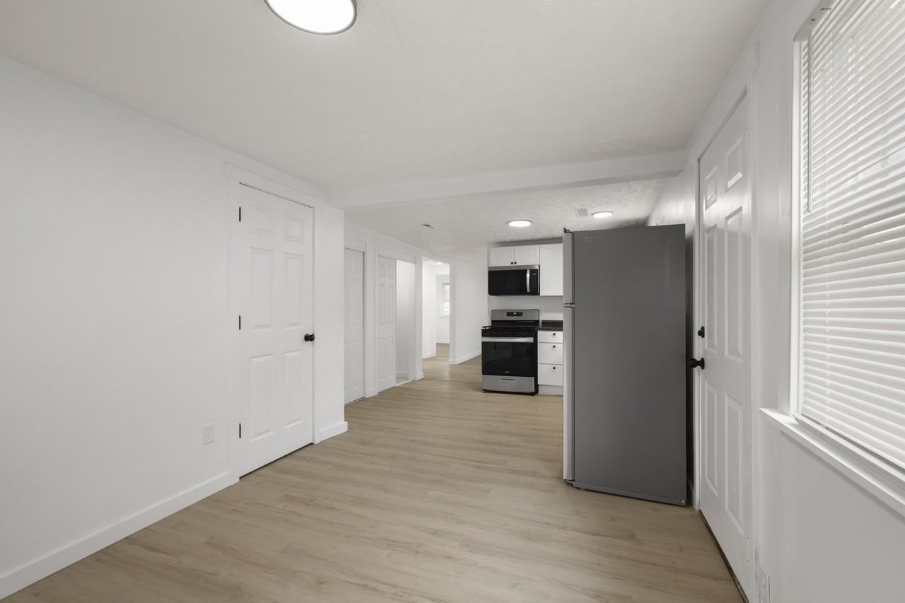 2207 S Delawanda Ave #NA - Photo 5 of 10