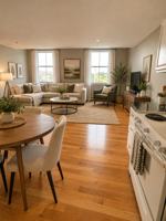 featured image of 7 Central St