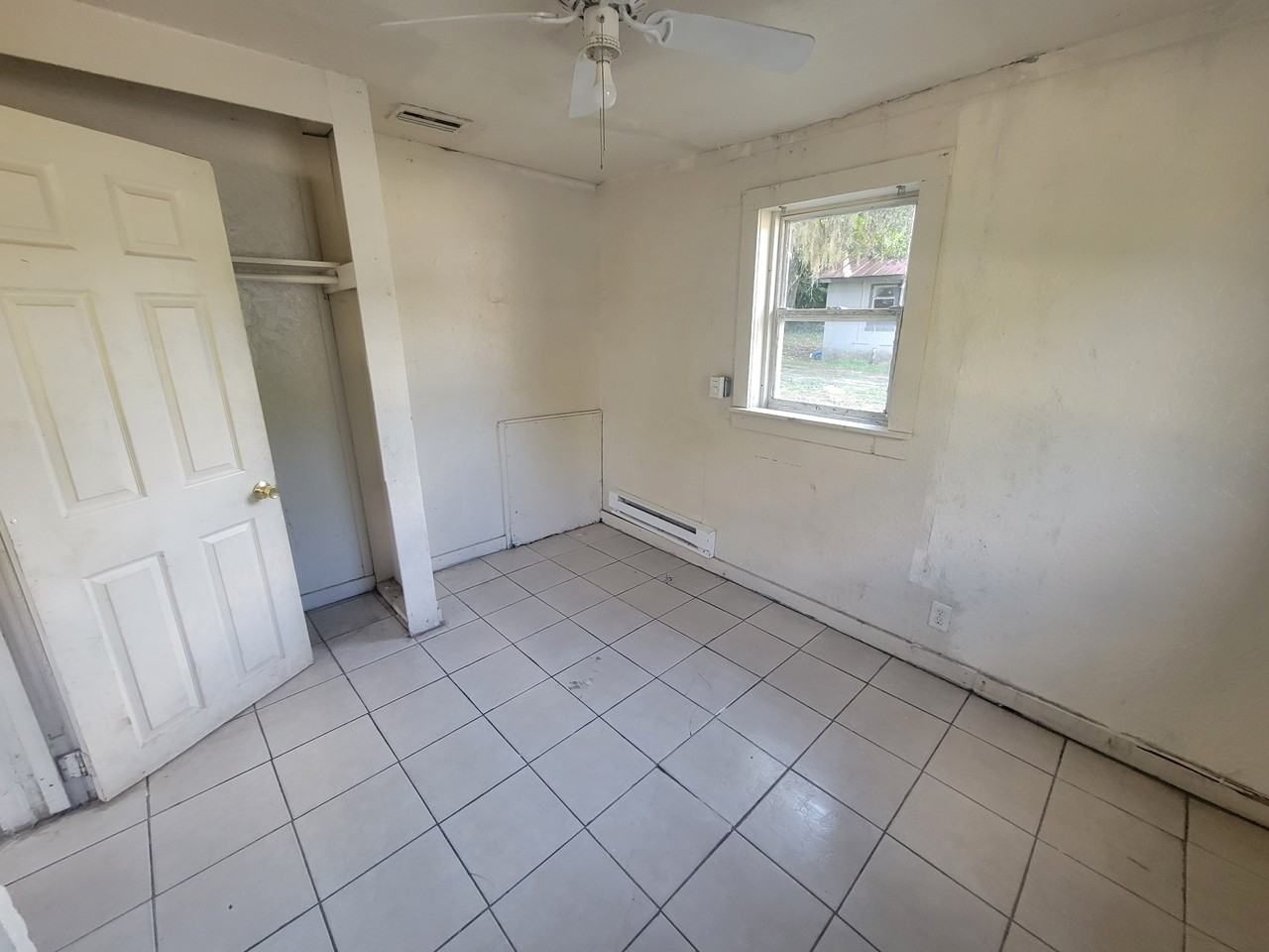 8 Lenox Ct #10 - Photo 4 of 26