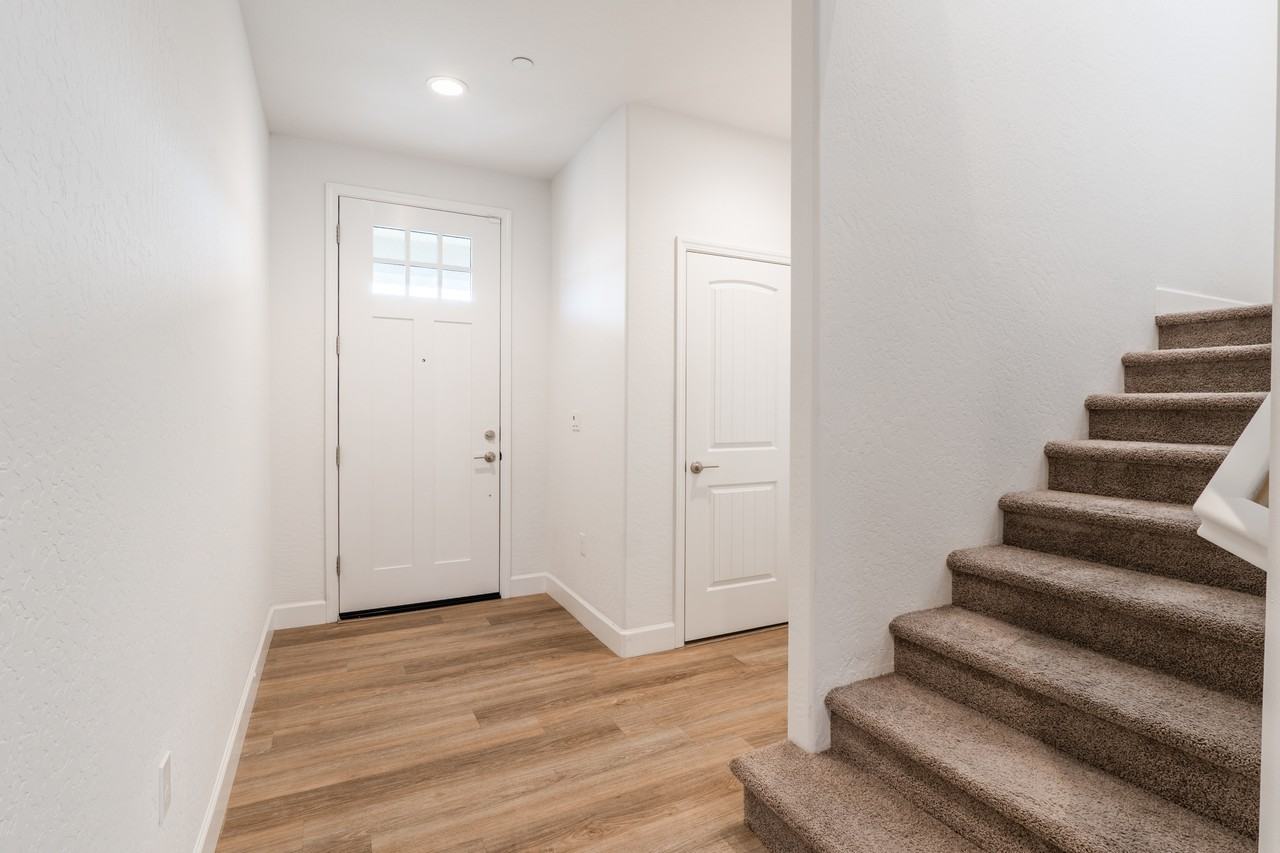 311 Peters Rd S #1 - Photo 7 of 29