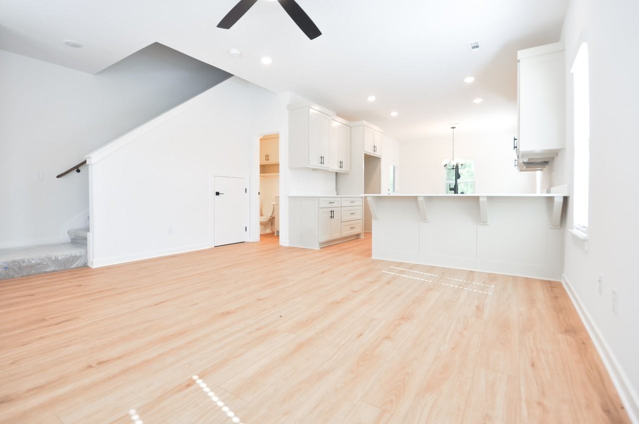 1516 W Sligo St #1 - Photo 2 of 16
