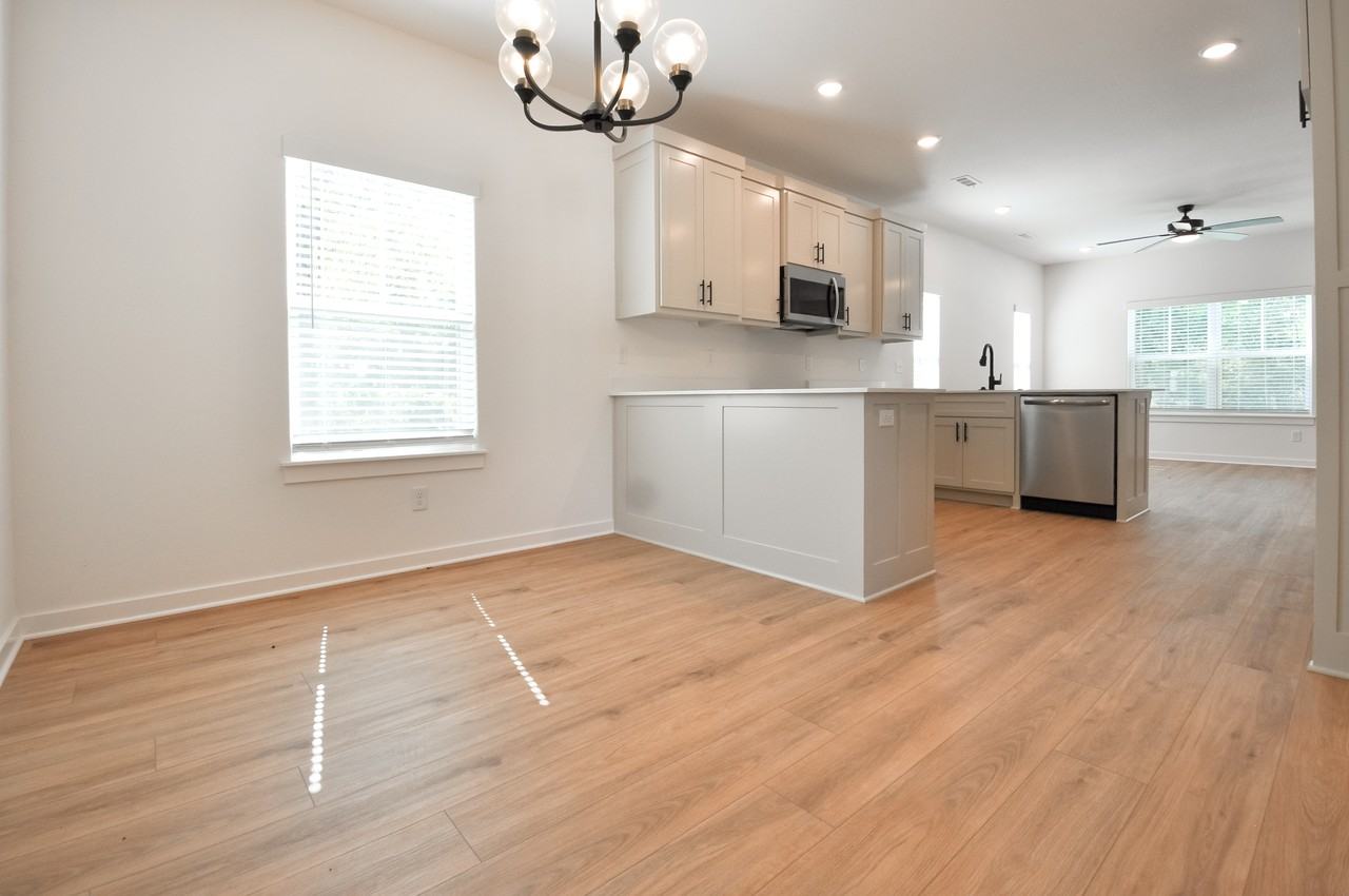 1516 W Sligo St #1 - Photo 6 of 16