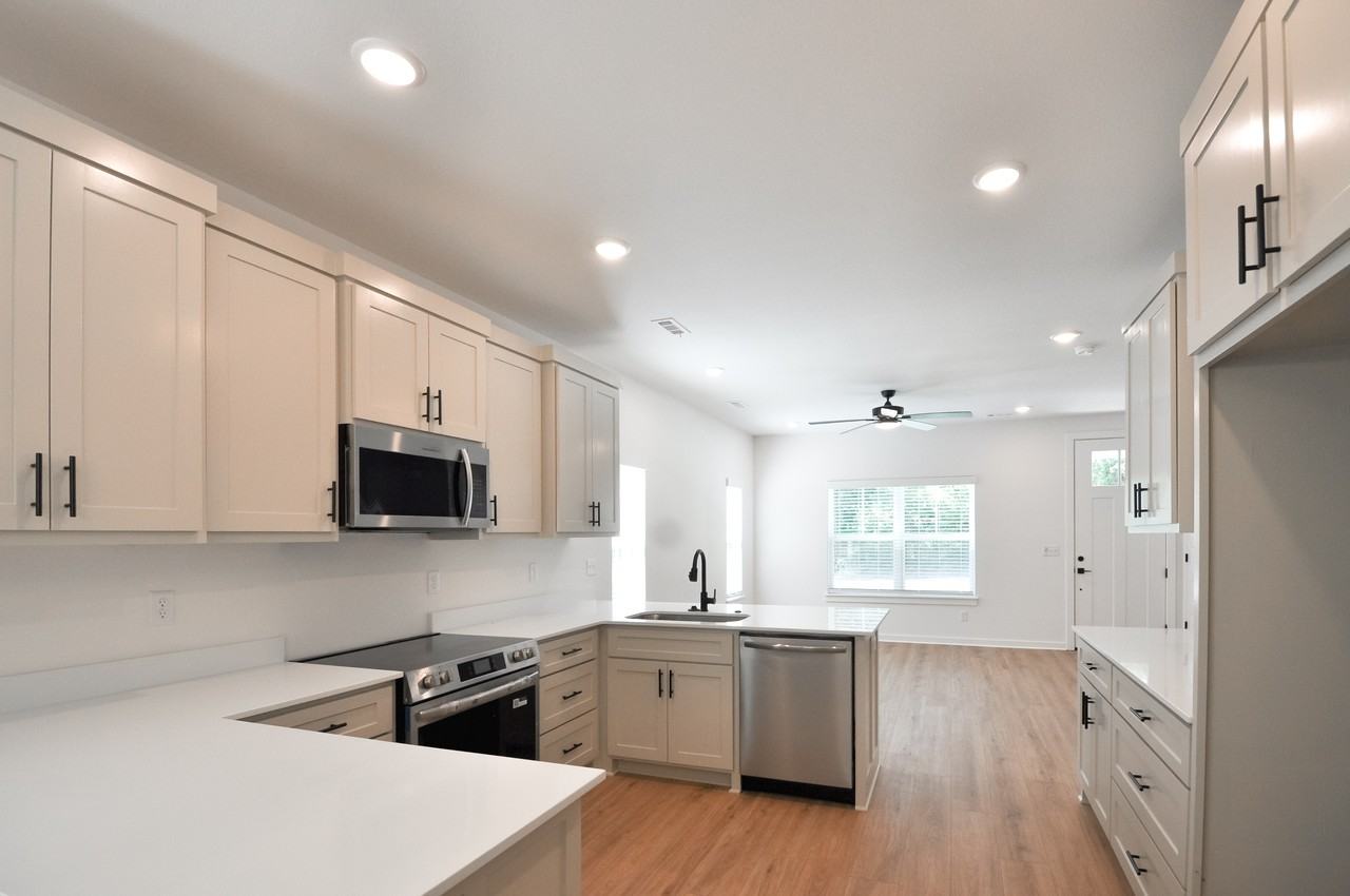 1516 W Sligo St #1 - Photo 7 of 16