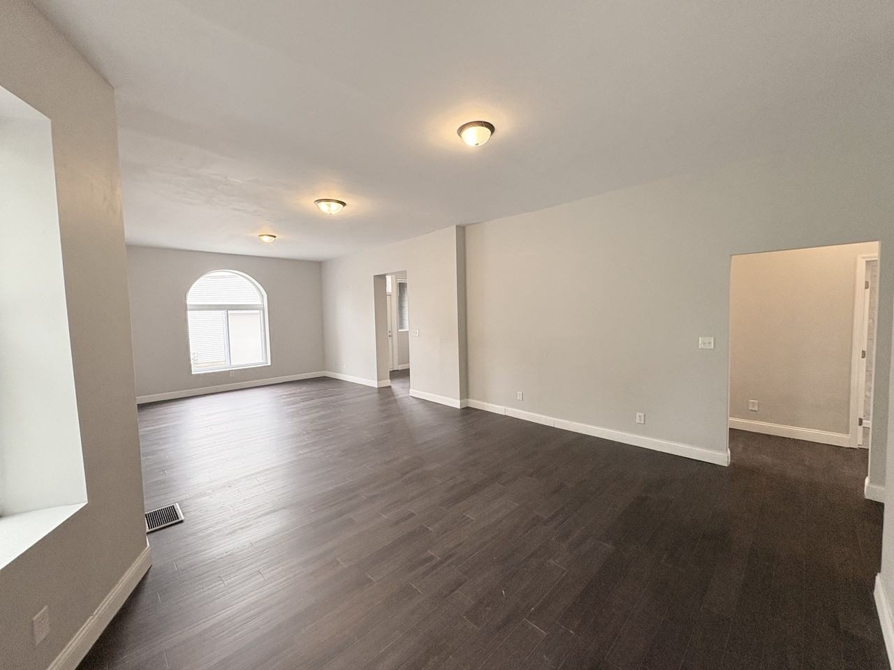 201 Schirmer St #1 - Photo 5 of 26
