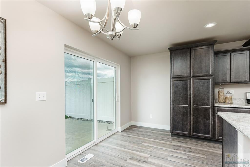 1616 Kanga Way #0 - Photo 3 of 12