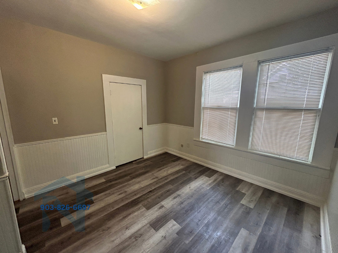 3112 Locust St #1 - Photo 5 of 15