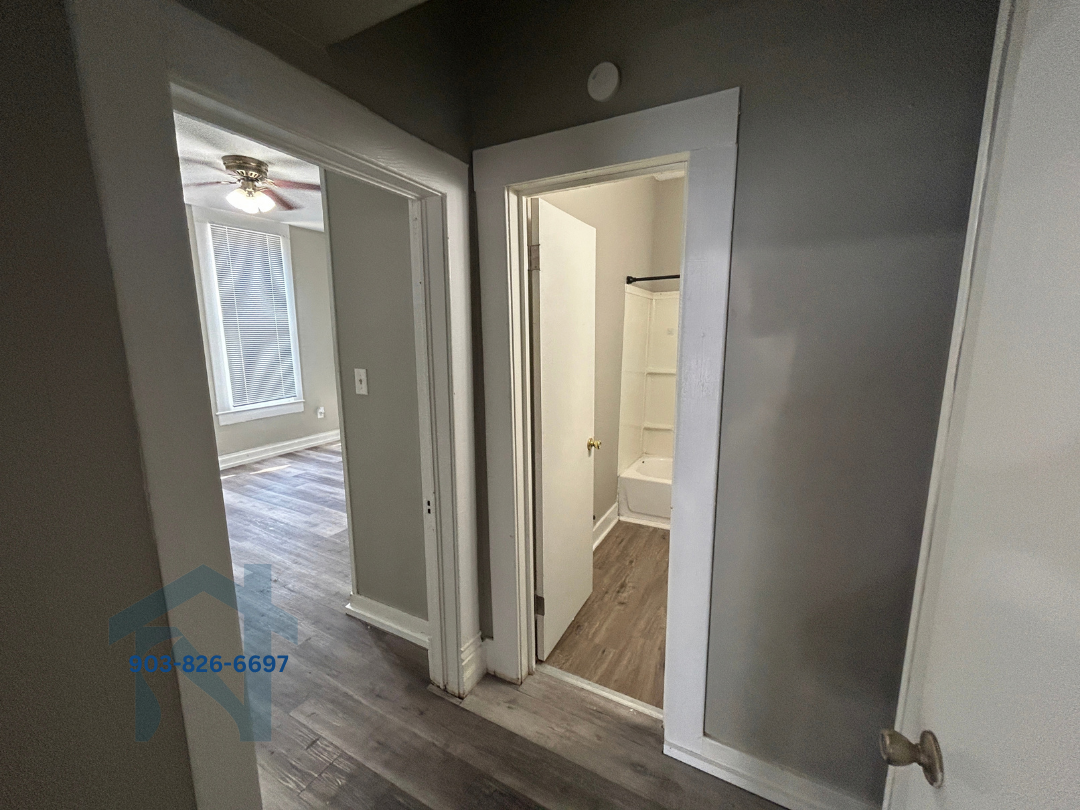 3112 Locust St #1 - Photo 7 of 15