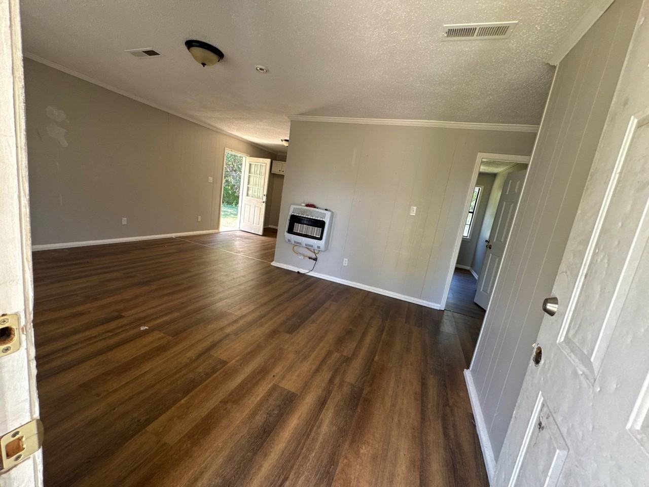 485 Dixon St #1 - Photo 2 of 8