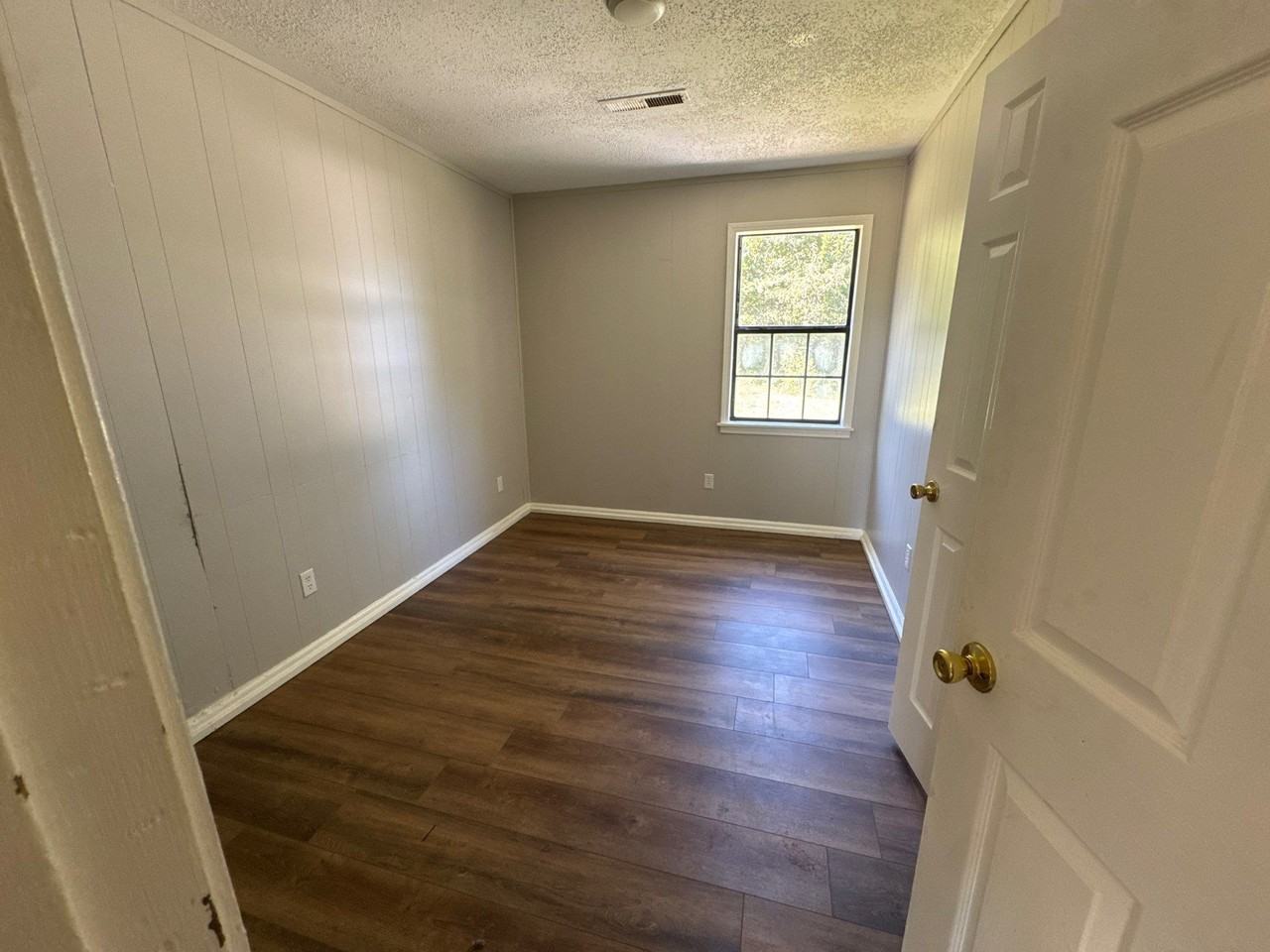485 Dixon St #1 - Photo 7 of 8