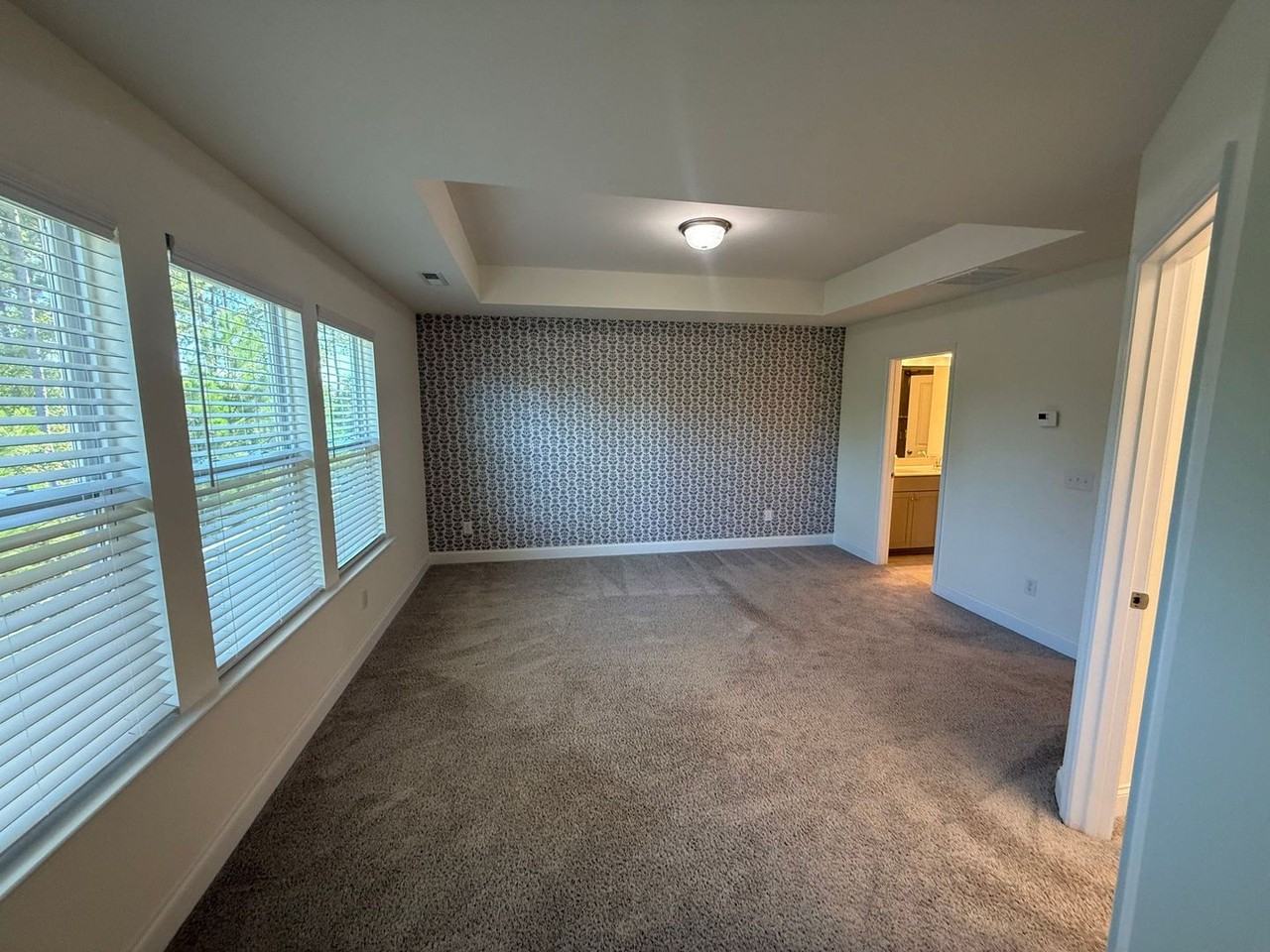 1424 Crest Creek Ct - Photo 7 of 19