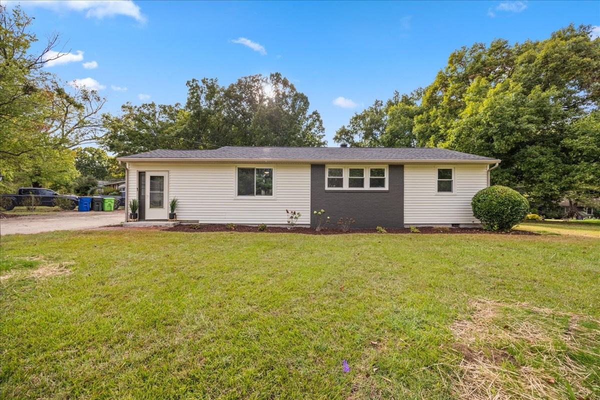 3437 Apache Dr #1 - Photo 2 of 38