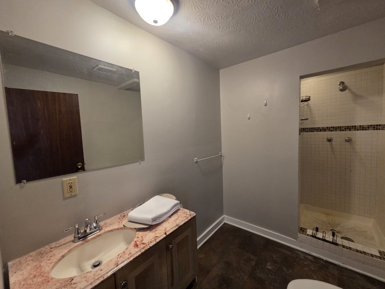 1011 S 2nd St #1 - Photo 5 of 15